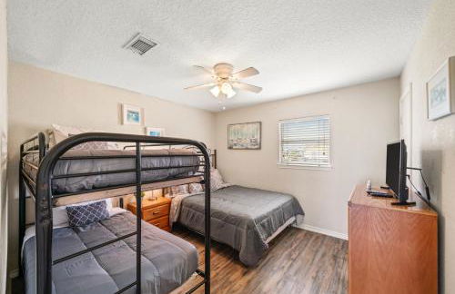 Amazing Oceanfront 2BR Home Cozy Peaceful and Kid and Pet Friendly - Photo 23