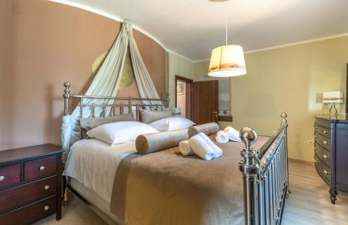 Awesome Home In Sumber - Foto 41