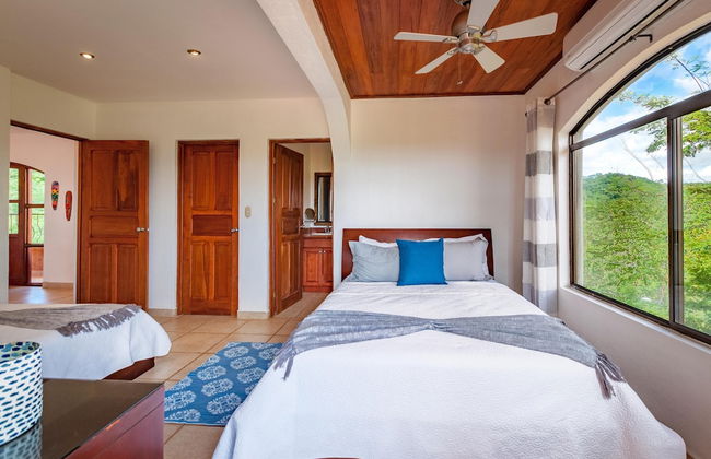 Ocean-view Villa Above Potrero Overlooking two Bays - Photo 9