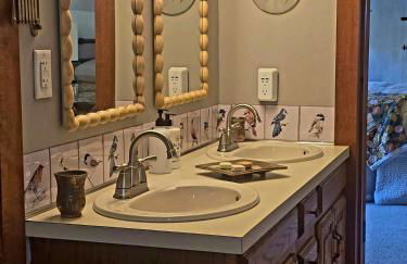 The Cardinal Lodge- A Riverside Retreat - Foto 3