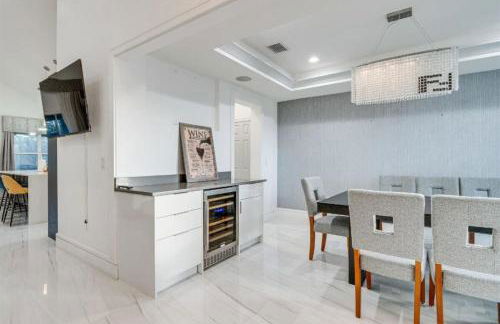 Spacious 4BR,3BA Home Near Disney - Foto 17