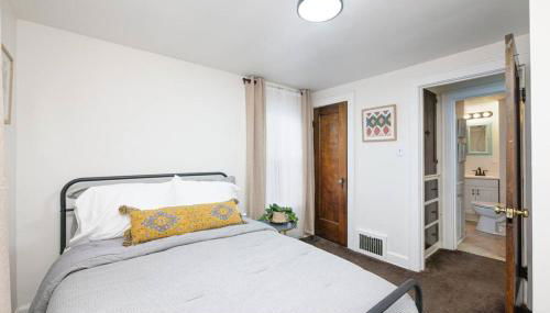 Cozy & Convenient Getaway 3BD 2BA Dog Friendly - Foto 4