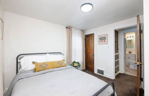 Cozy & Convenient Getaway 3BD 2BA Dog Friendly - Foto 4