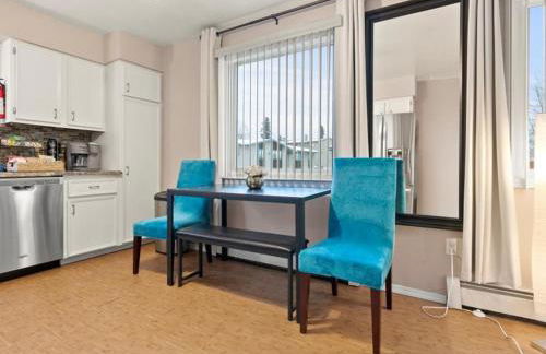 Lovely 3-bedroom rental unit with free parking! - Photo 11