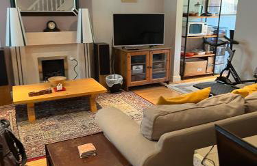 Quiet times away from city noise, but not too far! - Foto 23