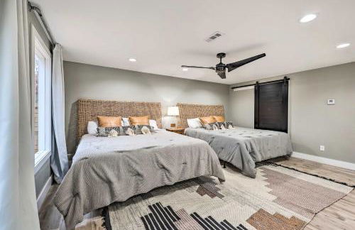 Lakefront Rogers Getaway with Hot Tub and Deck! - Foto 28