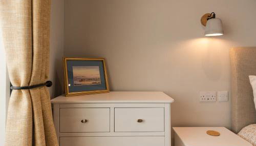 Swallow's Nest, farm get away with hot tub - Foto 5, storage