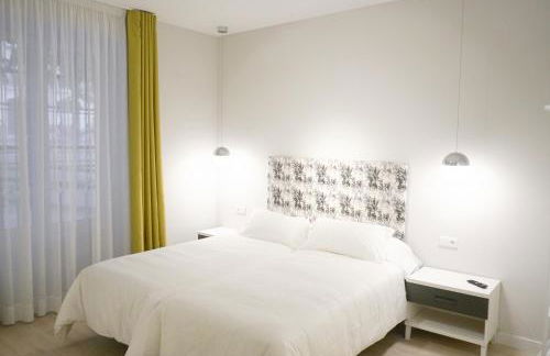 APARTAMENTOS LA FLORA BURGOS todos con aire acondicionado y ascensor - Foto 18