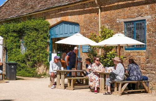 Luxury 4 Bed Farmhouse on Rewilding Estate - Foto 30