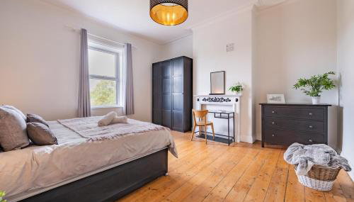 Spacious 4BR Victorian Terrace - Extra Beds - Foto 2, pet friendly, minibar
