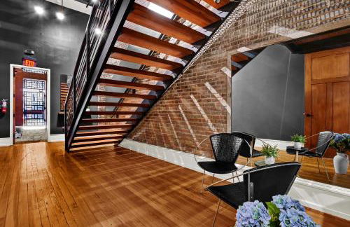 Luxe 220 Suite 2 - Photo 49