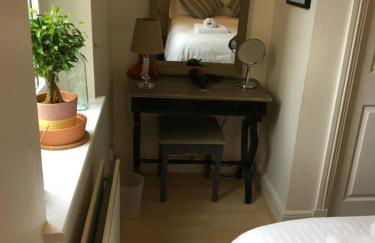 Holyrood Park Apartment - Photo 20