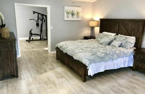 A Large Tropical Estate with 2 Acres of Space home - Foto 34