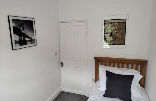 5 Fernie ave contractor home in center of Melton Mowbray - Photo 5