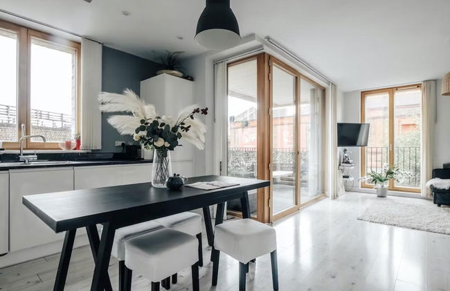 Notting Hill 2-bed Apt With Balcony, 1 min to Tube - Photo 11