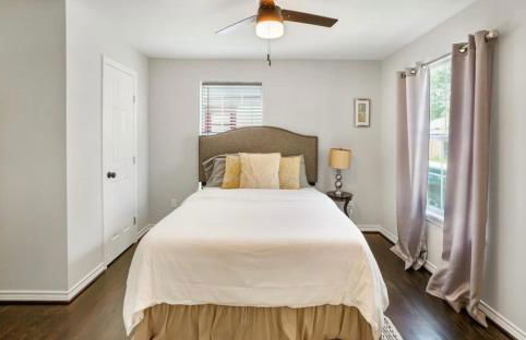 Cozy Heights 2 BD Bungalow, Walkable - Foto 6