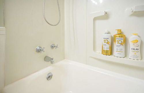 Luxury Downtown Studio King Bed City View - Foto 40