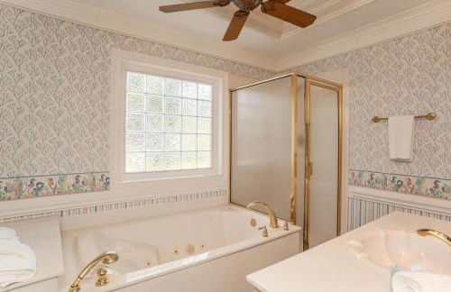 18 Fiddlers Cove Dr - 5 Bed/4 Bath w/ Resort Access & Golf Cart! - Photo 22