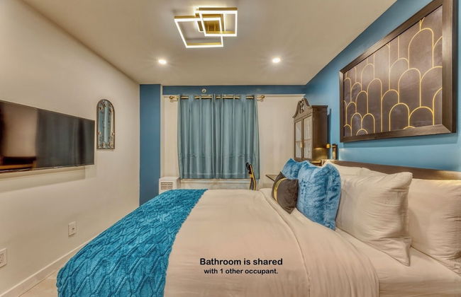 Art Deco Broadway Bedroom (with Shared Common Area) - Photo 7