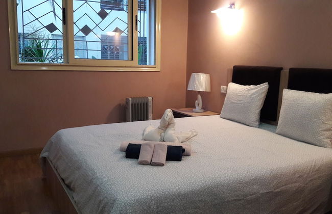 Apartment With Terrace - Photo 13