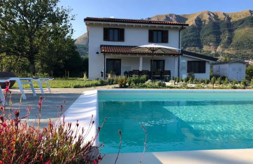 360 views, private infinity pool, Pisa, Lucca, Florence, large garden - Foto 1