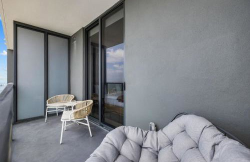 Stunning Lux 2 Bed 2 Bath with Panoramic View from Balcony - Foto 39