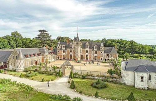 GITE LOFT DE 15 PERSONNES AU CHATEAU DE JALLANGES VOUVRAY - Foto 25