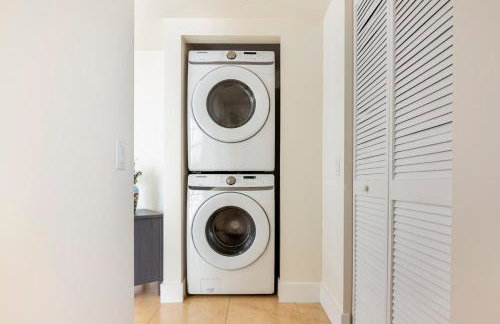 BrickellRiver LOFT with parking & 12 min to South Beach - Foto 25