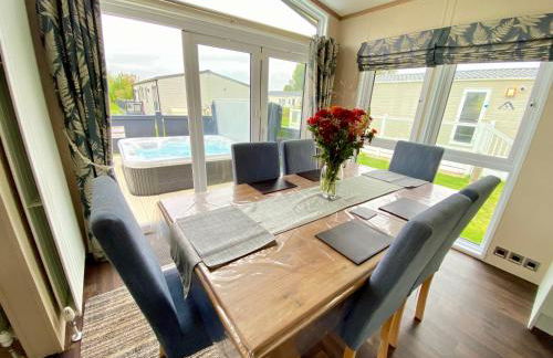 Wildflower, Premium Plus Hot Tub Lodge - Foto 32