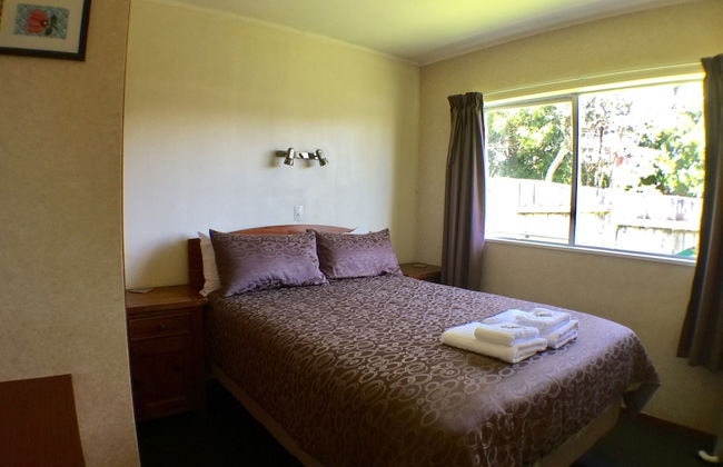 Sea Vista Apartments - Photo 2