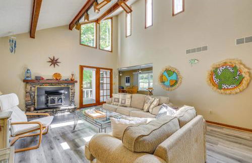 Hot Tub at Mountain-View Ozarks Retreat! - Foto 5