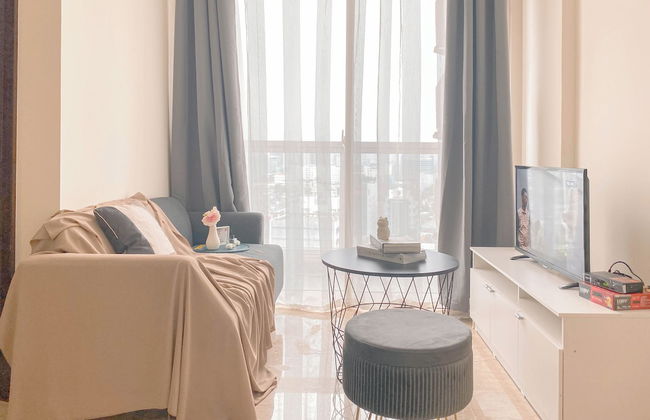 Elegant And Nice 2Br At Menteng Park Apartment - Photo 1