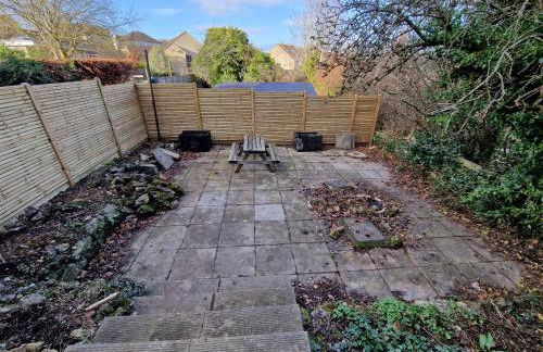 Newly renovated 2-bed bungalow - Photo 15