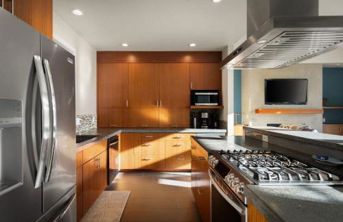 Bellingham Basecamp - Photo 17