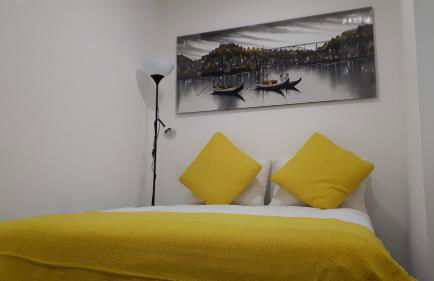 TMB (Train / Metro& Bus ) Oporto Station House - Foto 10