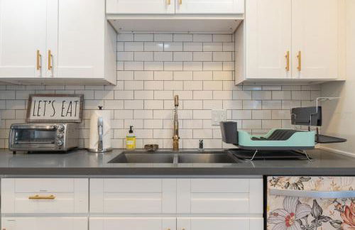 Angel&Rose Universal Hollywood Heated Pool House King Bed - Foto 15