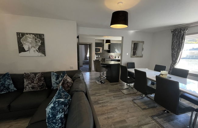 Apartment 19 - Photo 1