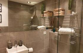 Chalet entier 110m2 avec vue et sauna à 10 min des pistes - Photo 7