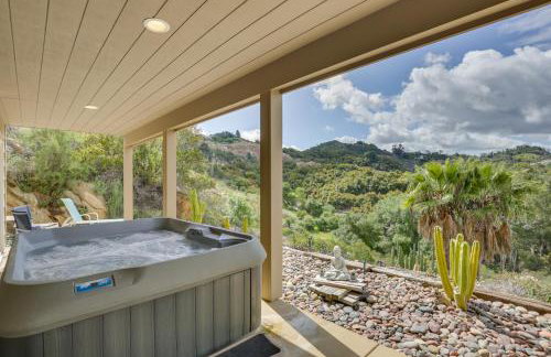 Hot Tub and Balcony Rainbow Retreat Near Wineries! - Foto 1