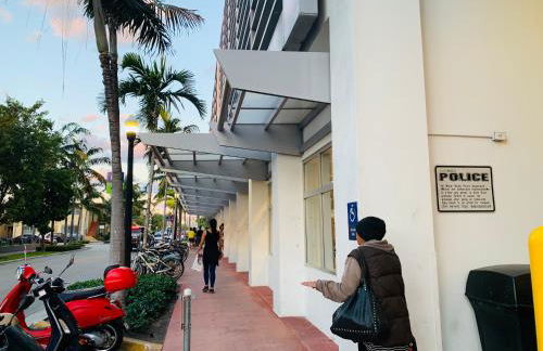 Beachfront Ocean Dr white sand paradise SoBe 311 - Foto 31