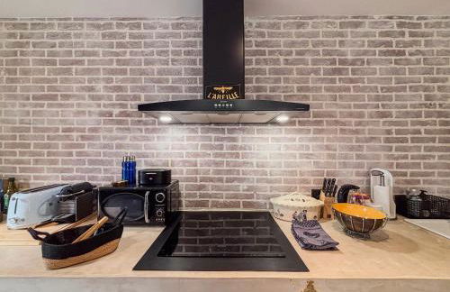 Charmante maison de ville avec vue sur le donjon avec wifi et jardin - Foto 13