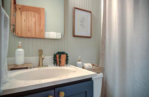 The Zen Den Peaceful Cottage with Mountain Views - Foto 39