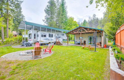 Family Fun on Ruby Creek Cusick Hideaway with Dock - Foto 26