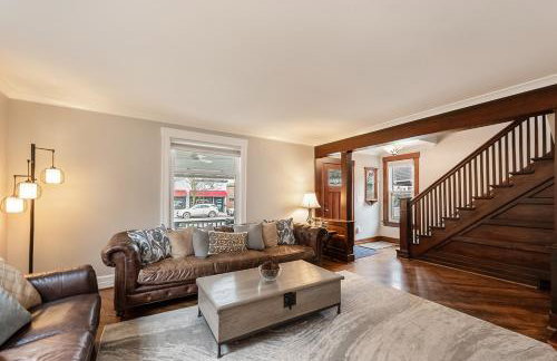 Steps to Dtwn Plymouth! Home with Dog-Friendly Yard - Foto 6