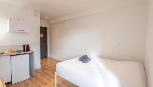 M022 studio avec balcon proche de la gare - Foto 4