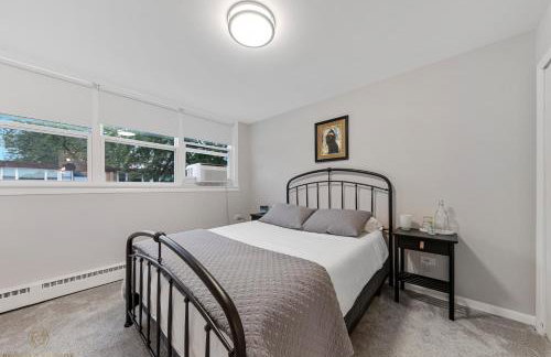 Northside FAMLYNEST Lincoln Sq 4BR 2BA 2P Rare find - Photo 10