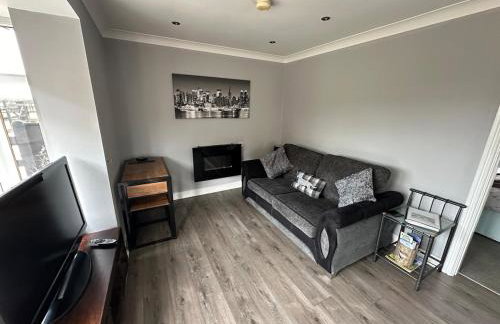 The Bungalow - Photo 32