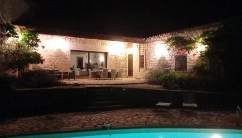 Spacious Villa for 6 - amazing pool and views - Foto 3