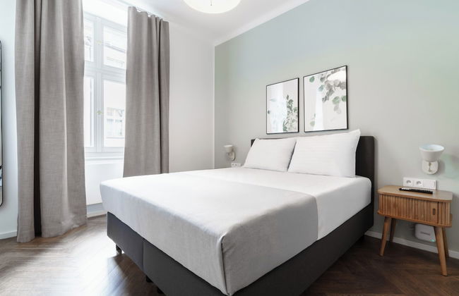 Limehome Prague Halkova - Foto 26