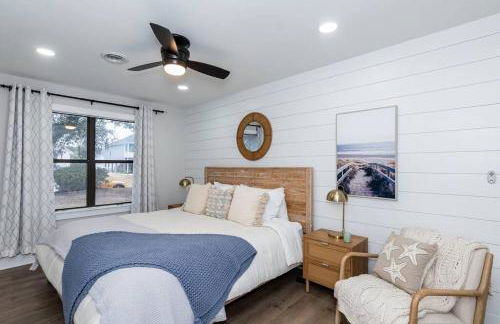 Island Joy - Newly Renovated/Walk to the Beach! - Foto 19